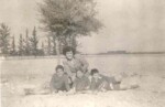 Suzan Arı, Eren, Erdin, Ersin in Luricina 1956